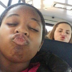 Meet your Posher, Gloria